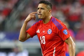 alexis sánchez la roja