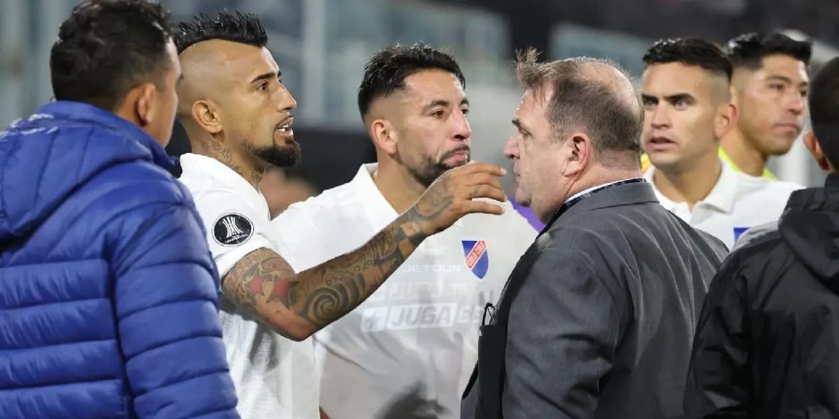 Nueva polémica golpea a Colo Colo por uno de sus hinchas : El Periscopio