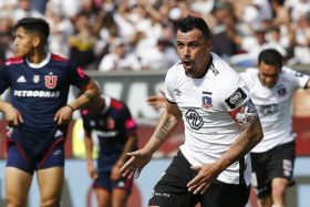Esteban Paredes Superclásico
