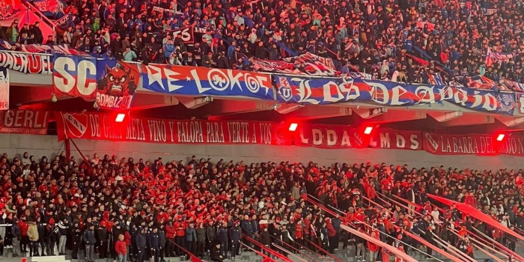 Primer castigo contra hinchas de U de Chile.