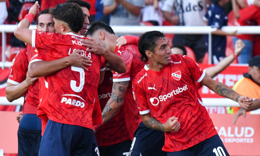 🟠 ¿Todo bien en casa? Periodista argentino se va con todo contra chilenos en Independiente 8 🟠 ¿Todo bien en casa? Periodista argentino se va con todo contra chilenos en Independiente