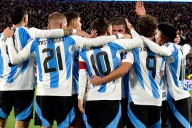 Otamendi también se retira de Argentina.