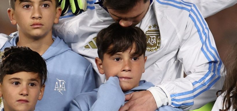 Lionel Messi llora en su último partido por clasificatorias en suelo argentino