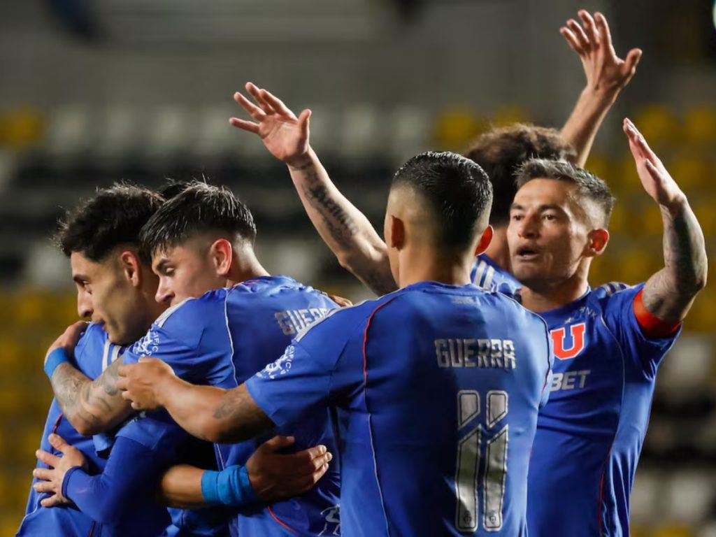 Universidad de Chile celebra una importante victoria ante Palestino.