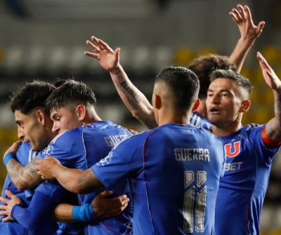 Universidad de Chile recupera jugadores para la previa con Lanús.