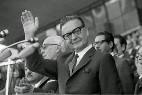 Derecha italiana levanta polémica con propuesta de renombrar polideportivo Salvador Allende