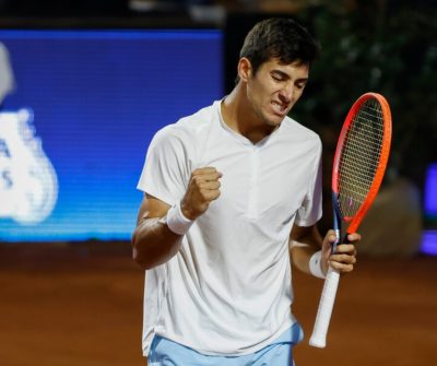 Cristián Garín avanza en el Challenger 75 de Antofagasta.