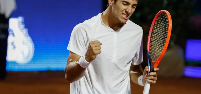 Cristián Garín avanza en el Challenger 75 de Antofagasta.