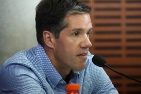 Michael Clark y triangulación para comprar U de Chile.