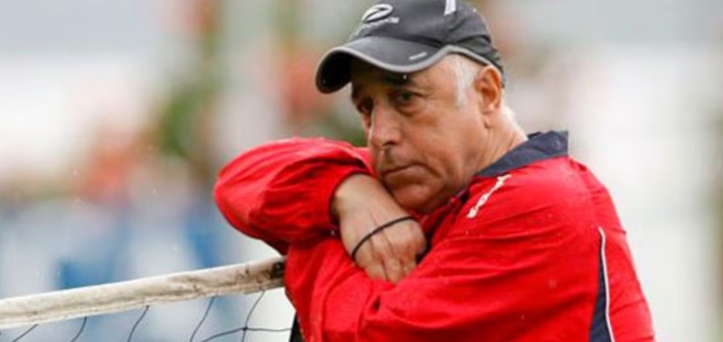 ExDT de La Roja internado por grave estado de salud.