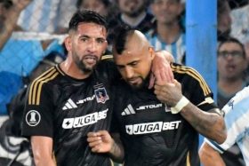 El feroz dardo de Arturo Vidal a Colo Colo tras la salida de Mauricio Isla