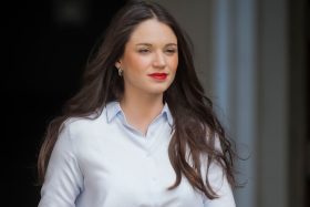 La irónica reflexión de Irina Karamanos sobre retorno de rol de Primera Dama