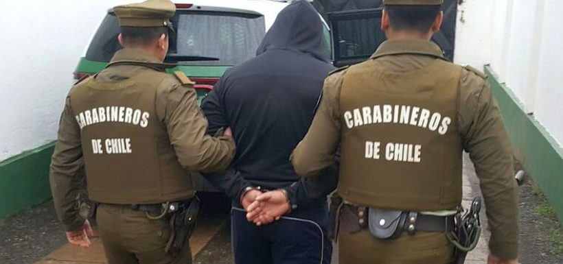 ¡Vecinos quemaron auto del agresor! Detienen a hombre denunciado de violar a sobrina de 16 años en La Araucanía