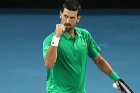 Novak Djokovic clasifica a la final del Australian Open.