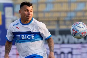 Gary Medel elogia a la figura de U Católica.