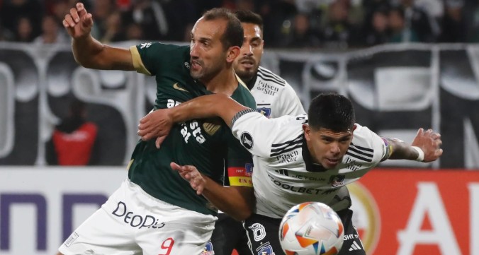 Dinero que ahorra Colo Colo con la salida de Esteban Pavez.