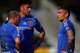 U de Chile podría perder su escudo y logo.