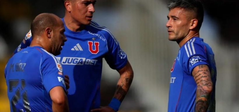 U de Chile podría perder su escudo y logo.