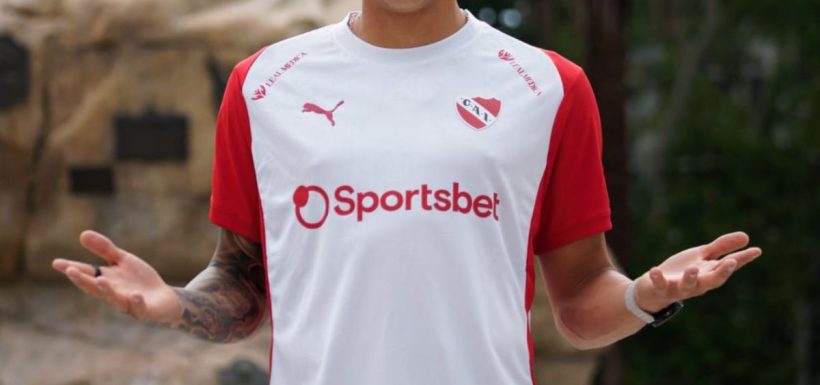 Estrella del fútbol chileno es oficialmente nuevo refuerzo de Independiente de Avellaneda