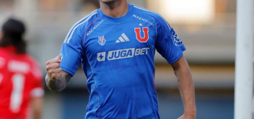 Criticado jugador de la U volvería al club como refuerzo de emergencia