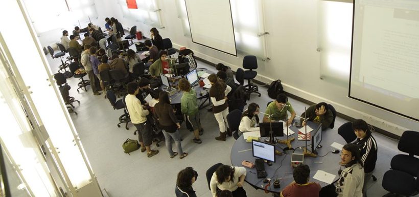 ESTUDIANTES UNIVERSITARIOS CAE