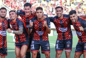 Figura de Deportes Limache le hace ojitos a Colo Colo, la U y la UC con radical mensaje