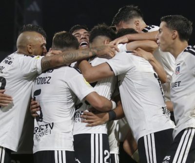 Arturo Vidal quiere vender a figura de Colo Colo.