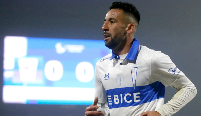 Mauricio Isla buscó el retorno a Universidad Católica.