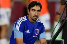 Francisco Meneghini cuestionado con fuerza en U de Chile.