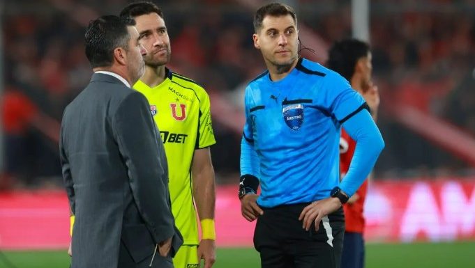 Árbitro UC vs Boca Juniors y preocupante coincidencia.