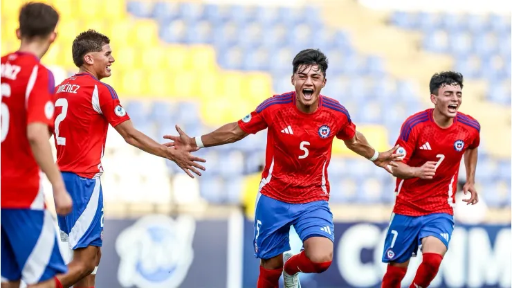 Colo Colo considera a una de sus nuevas promesas en defensa.