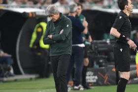 Manuel Pellegrini recibe críticas en España.