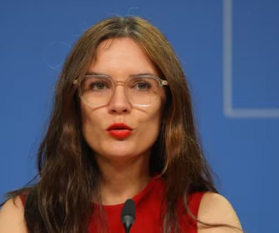 Camila Vallejo arremete contra gobierno de Kast por política de seguridad aprobada por Boric: "Parece chiste..."