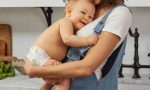 Abrazos que cambian vidas: Fundación busca voluntarios para acompañar a bebés sin familia