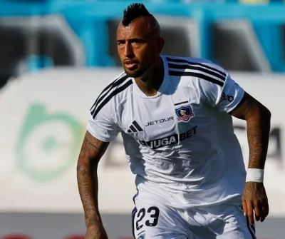 Arturo Vidal Renovación Colo Colo