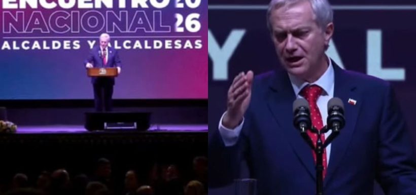 Kast contraataca tras ser recibido con gritos y apunta a un alcalde por las protestas: "Nadie lo obliga a estar presente"