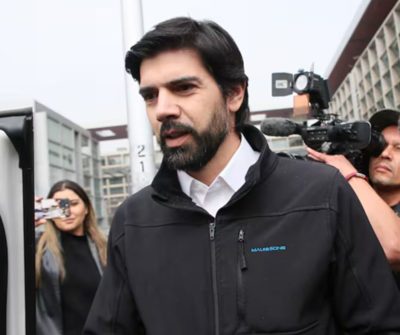 Joaquín Lavín León suma otro frente judicial: Aparecen funcionarios “fantasma” y nexos con campaña de Lavín padre