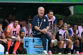 Sebastián Cáceres Uruguay Marcelo Bielsa Crisis
