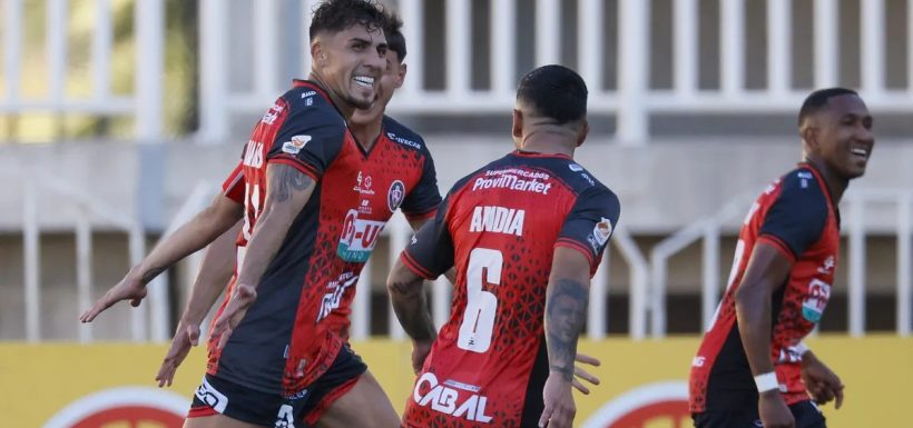 César Pinares nuevo equipo