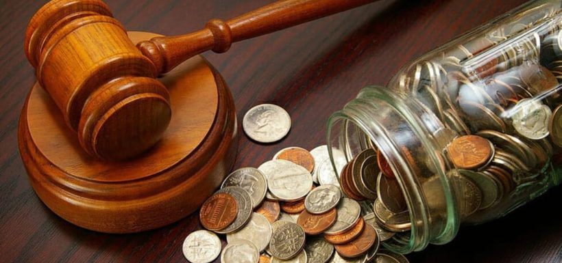 Insólito fallo abrió el debate: El argumento que convenció a la Justicia para rebajar la pensión de un hijo que aún estudiaba