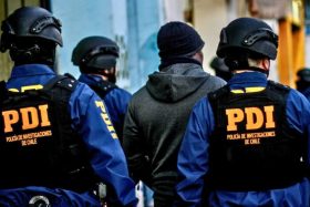 PDI incauta bienes por más de $230 millones en investigación por corrupción que involucra a funcionarios públicos y privados
