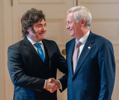 “Yo no lo habría dicho, pero…”: Kast evita pronunciarse sobre polémica expresión de Milei en pleno Foro Madrid