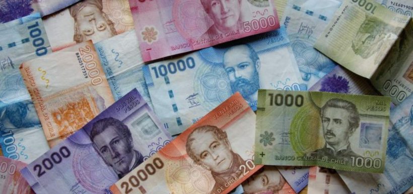 La inflación vuelve a golpear al bolsillo: La UF subirá y estos son los pagos que tendrán un mayor costo