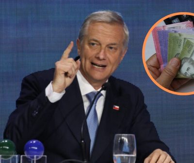 Destapan millonaria e insólita compra de Presidencia en cargamento de pines de la bandera chilena