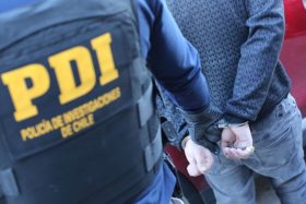 Adulto mayor de 68 años fue detenido en Chile tras alerta del FBI por descarga de contenido infantil explícito