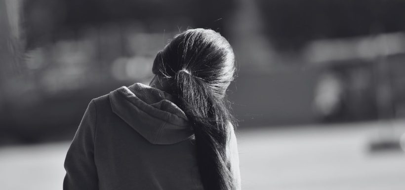 “No quiero ser prostituta”: La desgarradora historia de una adolescente que buscó ayuda tras años de graves vulneraciones