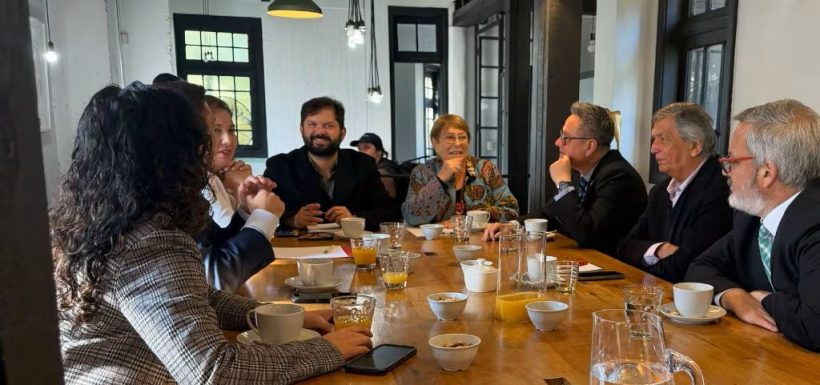 Michelle Bachelet Gabriel Boric Oposición Reunión