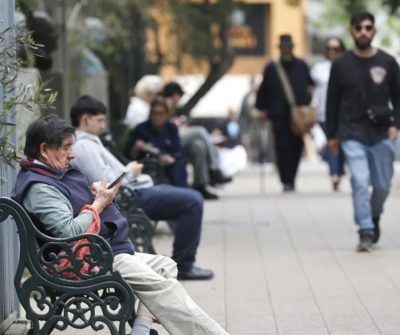 “Se destruyó empleo nuevamente”: Más de un millón de personas están sin trabajo en Chile y la crisis se agrava