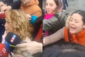 “Ladrona y corrupta, igual que tu marido”: Cathy Barriga fue increpada en tribunales y aprovechó las cámaras para defenderse