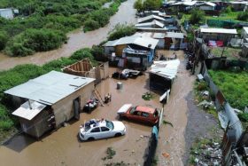 Alcalde de Talagante exige intervención urgente del Ejecutivo tras desborde del río Mapocho: “Lo tengo inundado completamente”